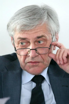 Александр Владимирович Кошкарев