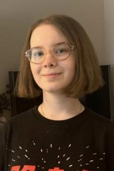 Анна Олеговна Иванова